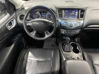 Discover the 2020 Infiniti QX60, where luxury meets performance. Equipped with a powerful 3.5L premi... (image 6)
