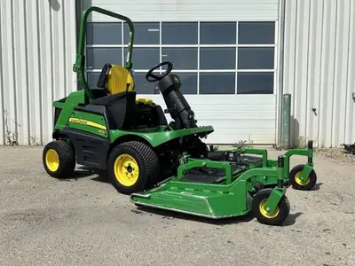 Location: Horizon Ag & Turf Edmonton West LOW HOUR COMMERCIAL FRONT MOUNT MOWER WITH 72 INCH REAR DI...