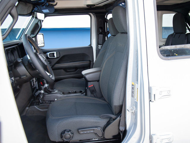 2024 Jeep Wrangler Sahara 4x4, Turbo, 12 Inch Screen in Cars & Trucks in Calgary - Image 2