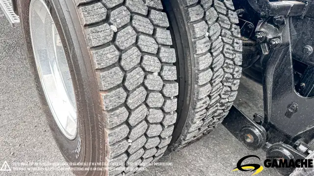 2020 KENWORTH W900L HIGHWAY / SLEEPER TRUCK / TRACTOR in Heavy Trucks in Chilliwack - Image 9