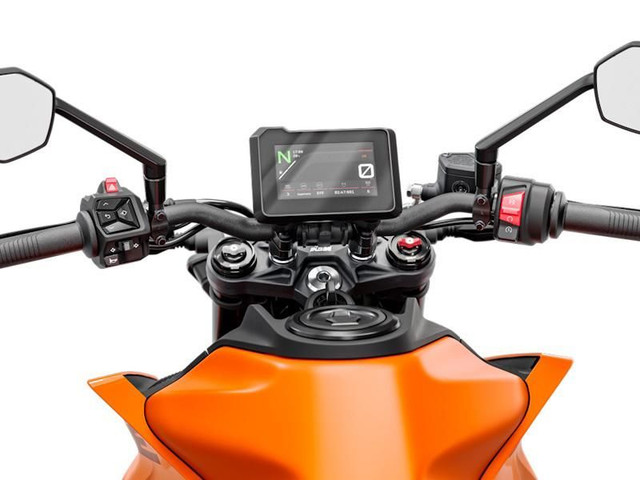 2024 KTM 390 Duke in Sport Bikes in Oakville / Halton Region - Image 2