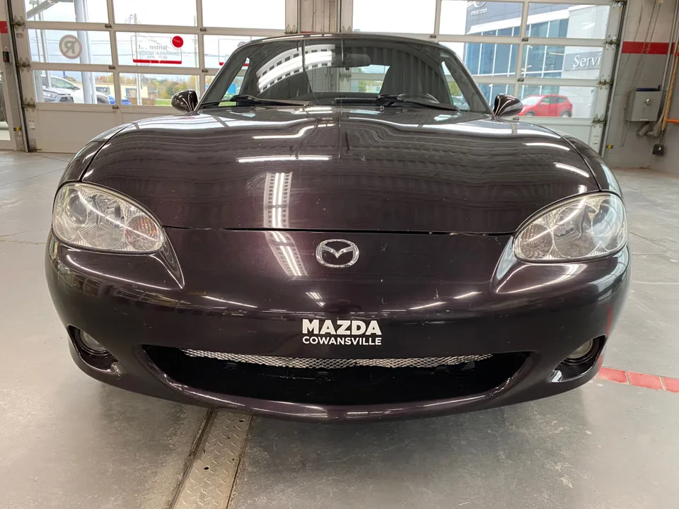 2005 Mazda MX-5 Miata Véhicule US et reconstruit VGA, prix en co