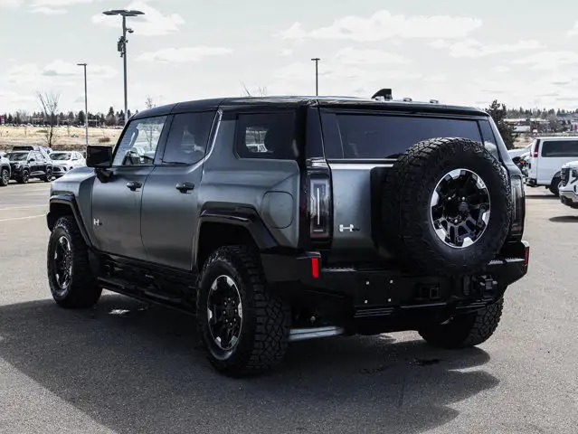 2024 GMC HUMMER EV SUV 3X Edition 1 4X4 in Cars & Trucks in Strathcona County - Image 7