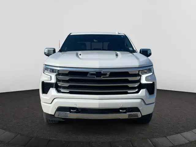 2023 Chevrolet Silverado 1500 High Country Crew Cab in Cars & Trucks in Regina - Image 9