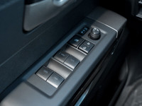 Recent Arrival!Odometer is 30983 kilometers below market average!Serviced Here at Aurora Toyota, Pan... (image 9)