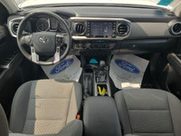 Recent Arrival! Odometer is 9163 kilometers below market average! 2023 Toyota Tacoma Ice Cap 4WD. 3.... (image 4)