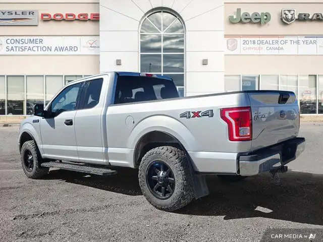 2015 Ford F-150 XLT | Cloth | Running Boards in Cars & Trucks in Grande Prairie - Image 3