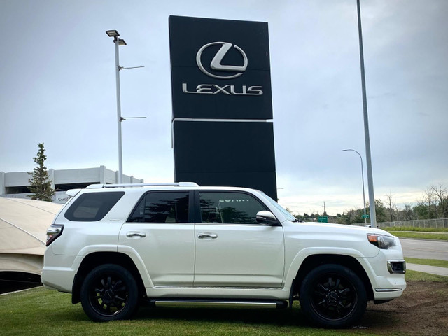 2016 Toyota 4Runner SR5 in Cars & Trucks in Calgary - Image 2