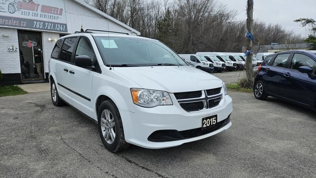  2015 Dodge Grand Caravan SE CLEAN CARFAX REPORT, No Accidents in Cars & Trucks in Barrie