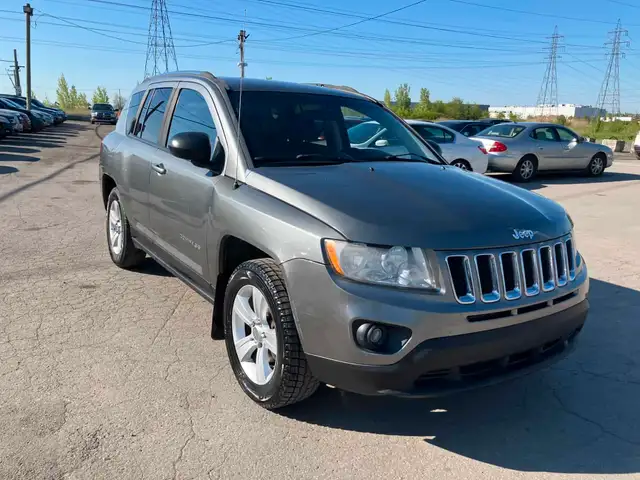 2012 Jeep Compass Sport * AUTOMATIQUE - 4 CYLINDRES * in Cars & Trucks in Laval / North Shore - Image 4
