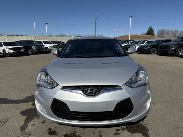 2016 Hyundai Veloster 3dr Cpe SE | HEATED SEATS | NO ACCIDENTS | in Cars & Trucks in Edmonton - Image 2