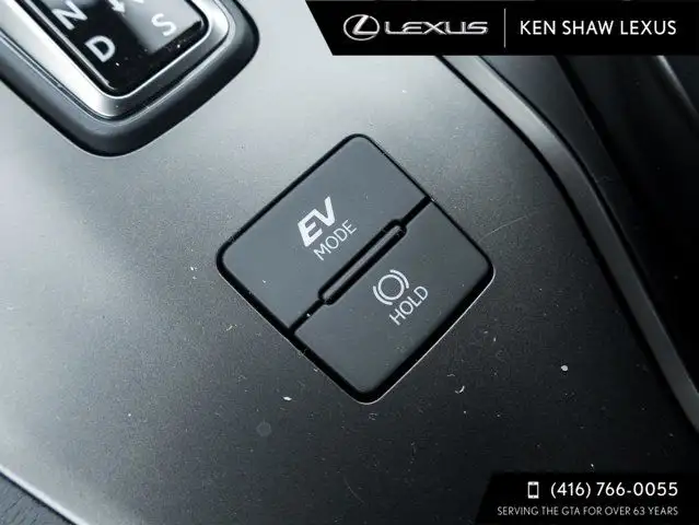 2025 Lexus UX dans Autos et camions dans Ville de Toronto - Image 19