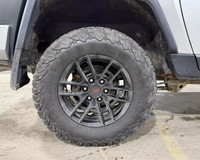 Véhicule très bien entretenu. 82 dossiers d'entretiens!!! Prêt à partir! TOYOTA FJ CRUISER 4WD 2007/... (image 8)