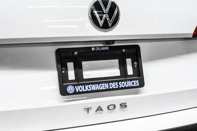 2023 Volkswagen Taos Trendline 1.5T 7sp at DSG w/ Tip 4M Certifi in Cars & Trucks in City of Montréal - Image 15