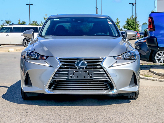 2017 Lexus IS 300 AWD | 3.5L V6 | Leather | Lane Assist | Ad... in Cars & Trucks in London - Image 2