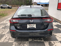At Kings Honda you will experience an outstanding car buying experience. We make every effort to exc... (image 4)
