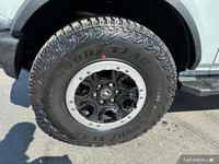 - ONE OWNER - ACCIDENT FREE - SASQUATCH PKG - ADVANCED 4X4 SYSTEM - HEATED CLOTH SEATS - NAVIGATION... (image 9)
