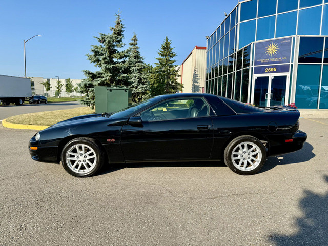 2002 Chevrolet Camaro SS Z28 35TH ANNIVERSARY - 6 SPEED! in Cars & Trucks in Oakville / Halton Region - Image 2