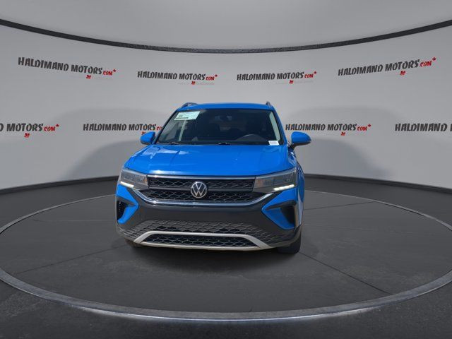 2022 Volkswagen Taos Comfortline AWD | Heated Seats in Cars & Trucks in Hamilton - Image 3
