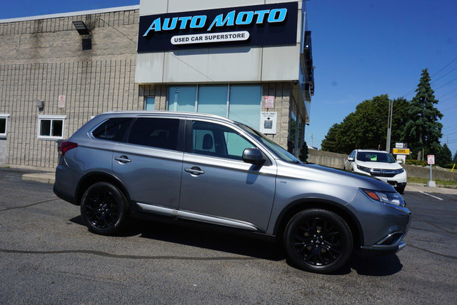 2018 Mitsubishi Outlander in Cars & Trucks in Oakville / Halton Region