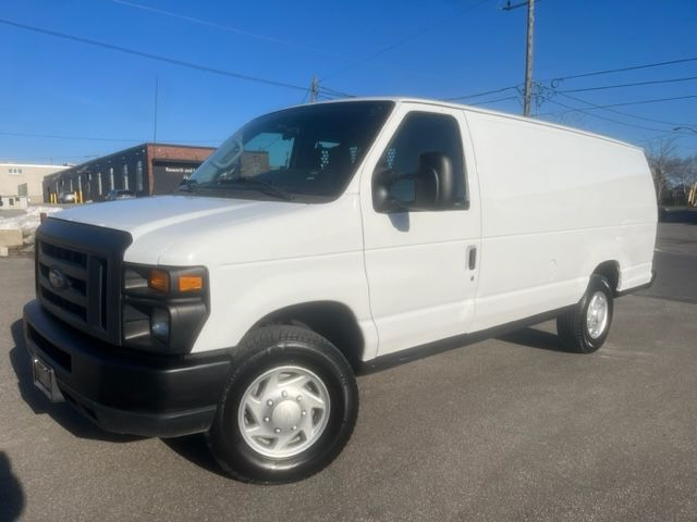 2013 Ford Econoline Cargo Van E-350 Super Duty EXTENDED-DIVIDER- in Cars & Trucks in City of Toronto - Image 2