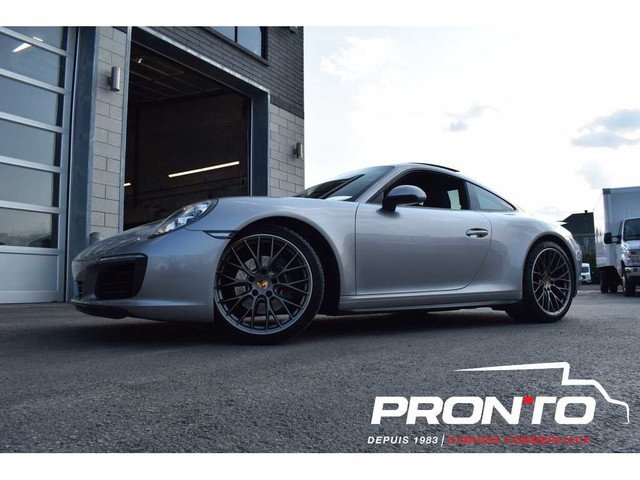 2017 Porsche 911 2dr Cpe Carrera 4 in Cars & Trucks in Laval / North Shore