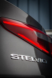 This ALFA ROMEO Stelvio Quadrifoglio, RARE, LOADED LEATHER, AWD, PANO ROOF comes with plentiful amen... (image 5)