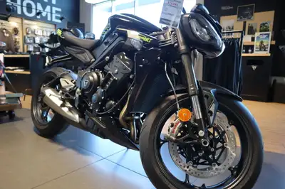 2025 Triumph Street Triple 765 Phantom Black $500 GEAR CASH With the new generation’s major step up...