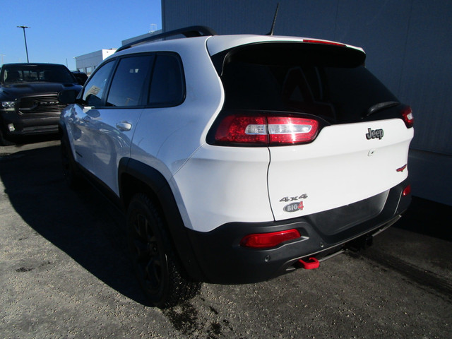 2017 Jeep Cherokee Trailhawk  in Cars & Trucks in Calgary - Image 4