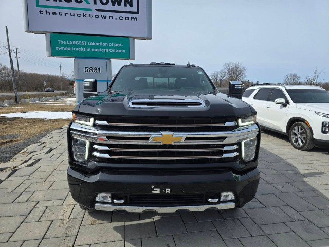 2023 Chevrolet Silverado 2500HD in Cars & Trucks in Ottawa - Image 2
