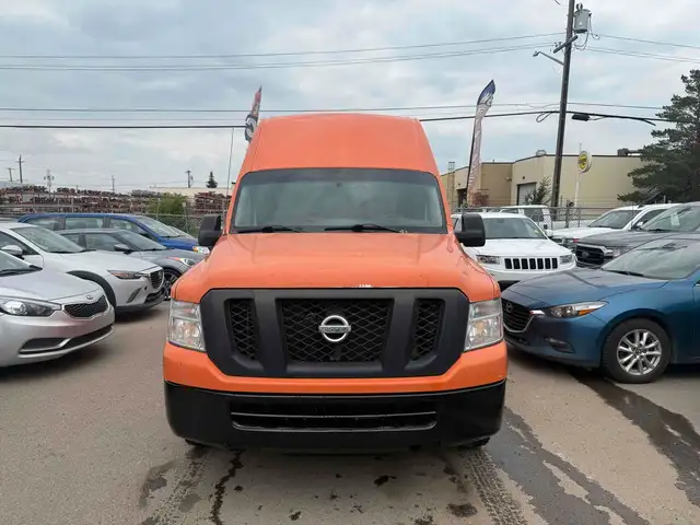 2014 Nissan NV 2500 HD S, High Roof Commercial Van, Shelving, Pa dans Autos et camions dans Ville d’Edmonton - Image 3