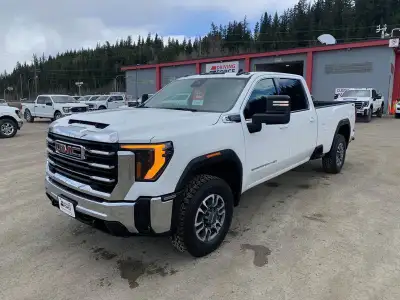 Sierra 3500HD 4WD Crew Cab 172" SLE, 18" Aluminum Wheels, 6.6L V8 Gasoline Engine, 10-Speed Automati...