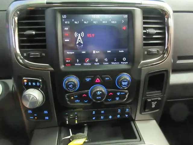 RAM 1500 2018 SPORT NIGHT EDITION CREW-CAB V8 5.7L HEMI 4X4 in Cars & Trucks in Lévis - Image 21