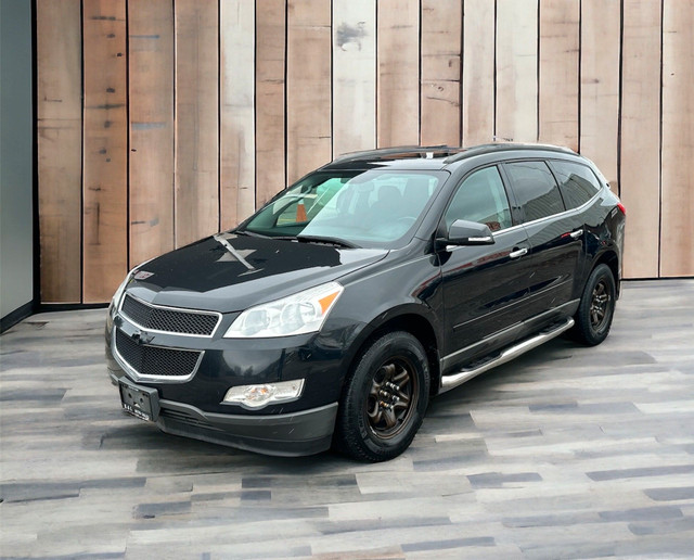 2011 Chevrolet Traverse LT ~ 7 PASSENGER ~ DUAL SUNROOF ~ CERTIF in Cars & Trucks in City of Toronto