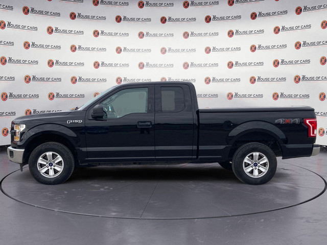 2017 Ford F-150 4WD SuperCab 145 XLT in Cars & Trucks in Calgary - Image 2