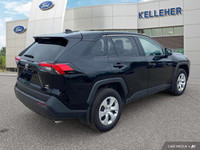 Command attention wherever you go in this sleek 2023 Toyota RAV4 LE. This practical SUV boasts all-w... (image 4)