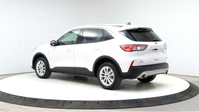 2020 Ford Escape in Cars & Trucks in Lethbridge - Image 3