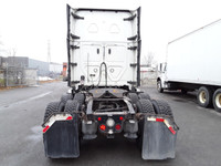 Ryder Stock ID: 865201 Transmission Type/Speed: Auto 12 Engine: DIESEL DD15 GHG'17 475/1650 Horse Po... (image 6)