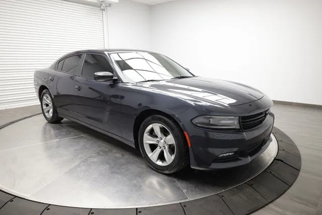 2017 Dodge Charger SXT