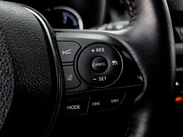 2021 Toyota RAV4 Hybrid XSE AWD in Cars & Trucks in City of Toronto - Image 22