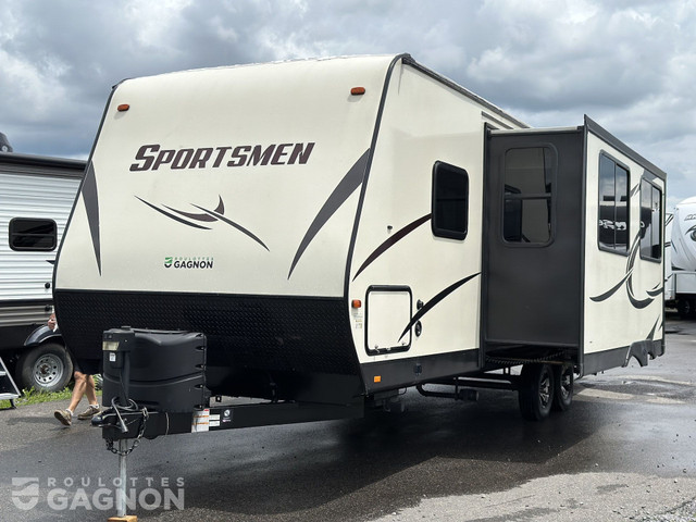 2019 Sportsmen 291 BHK Roulotte de voyage in Travel Trailers & Campers in Laval / North Shore - Image 2