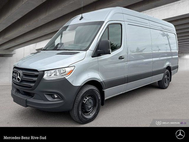 2025 Mercedes-Benz Sprinter 2500 170 Wheelbase High Roof RWD in Cars & Trucks in Longueuil / South Shore