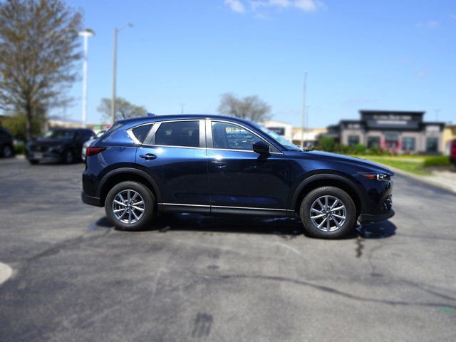 2024 Mazda CX-5 GS | All Wheel Drive | Apple CarPlay in Cars & Trucks in Hamilton - Image 4