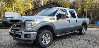 2011 Ford Super Duty F-250 SRW 4WD Crew Cab 156" XLT