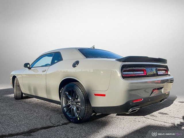 2023 Dodge Challenger SXT AWD dans Autos et camions  à Région de Mississauga/Peel - Image 4