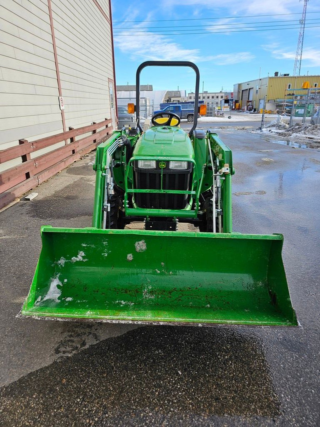  2011 John Deere 3038E with Loader FINANCING AVAILABLE in Cargo & Utility Trailers in Calgary - Image 3