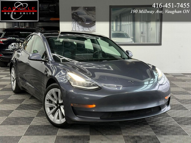 2021 Tesla Model 3 Standard Range Plus Clean Carfax in Cars & Trucks in Markham / York Region