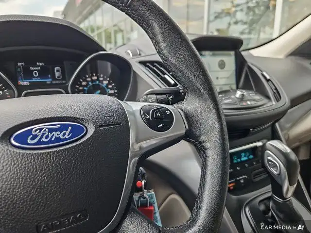 2016 Ford Escape SE in Cars & Trucks in Ottawa - Image 20