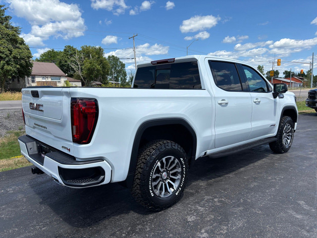 2022 GMC SIERRA 1500 AT4 CREW DIESEL in Cars & Trucks in Belleville - Image 3