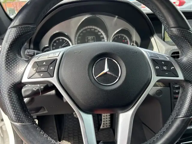 2012 Mercedes-Benz E-Class E 350 in Cars & Trucks in Calgary - Image 17